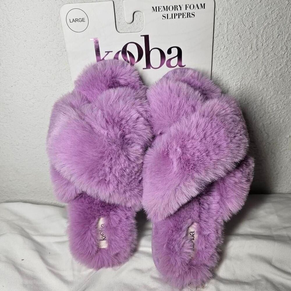 brand new fuzzy purple slip on slippers